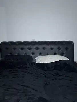 Ellie-rosee online show from February 9, 7:32 am