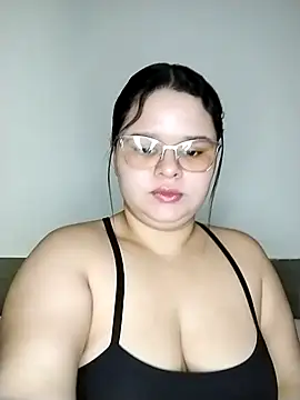 SamanthaStonee online show from June 5, 4:16 am