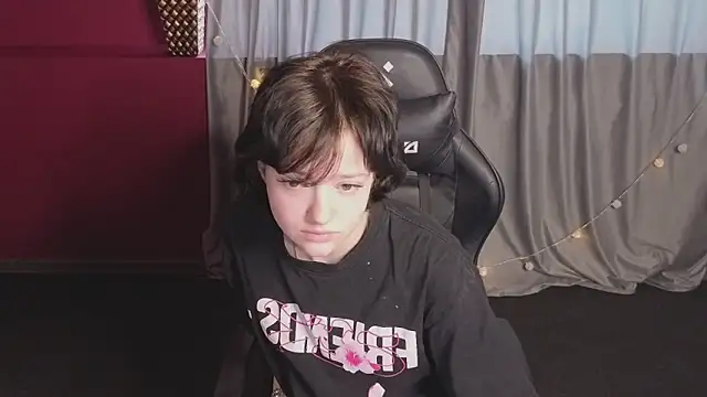 Svenaa Kopnie online show from February 6, 2:37 am