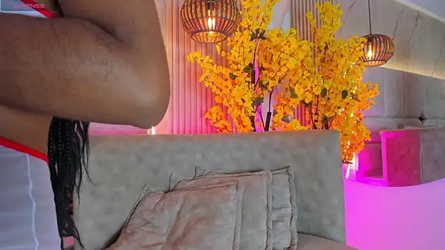 EmmaLovve online show from April 16, 3:18 am