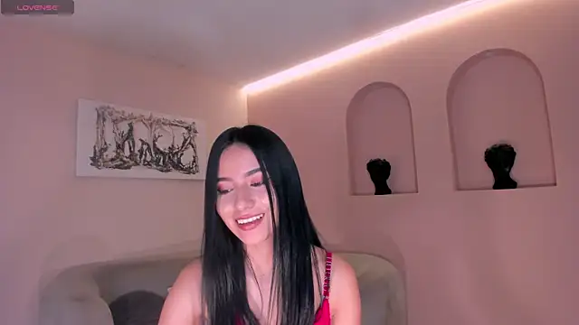 LucieMartin online show from April 8, 7:27 pm