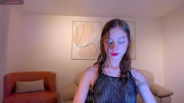IsabellaMorettiX online show from June 3, 4:13 am