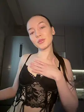 RollDollsi online show from March 28, 4:12 am