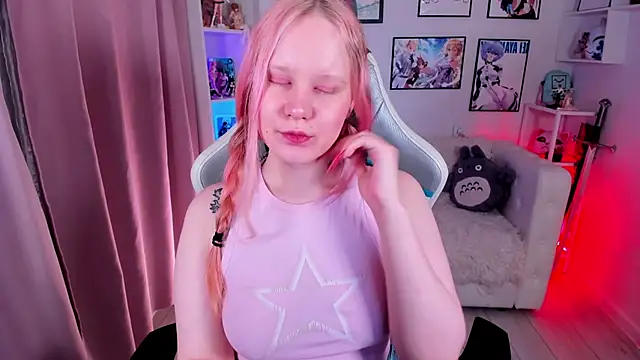 AnnieVibe online show from March 24, 6:02 pm