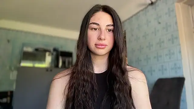 LiluMartiznir online show from June 24, 7:51 am