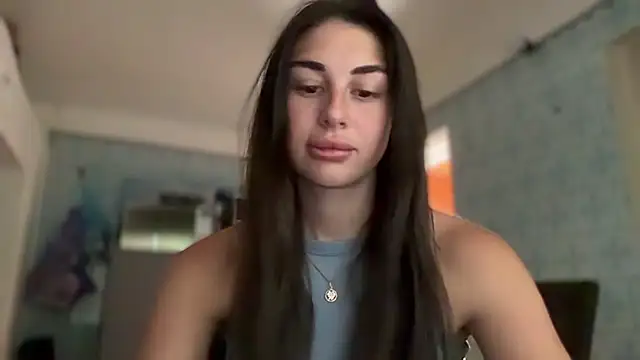 LiluMartiznir online show from August 4, 5:46 am
