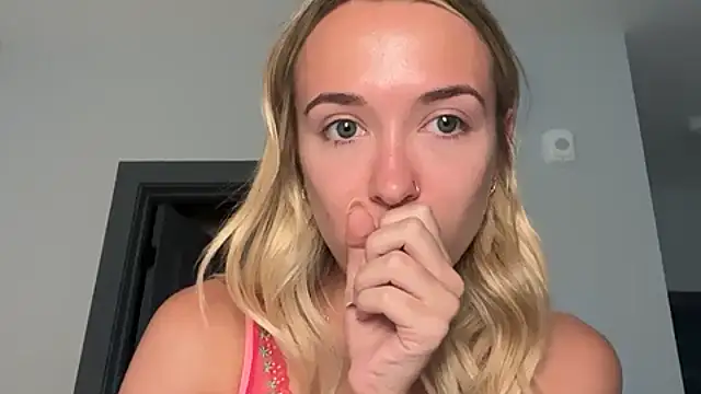 kelseyblu online show from June 30, 12:10 am