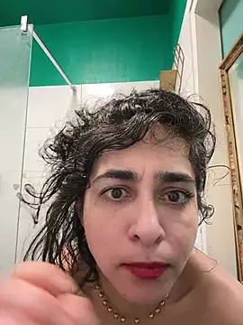 notyourtypicalAnna online show from February 4, 5:10 am