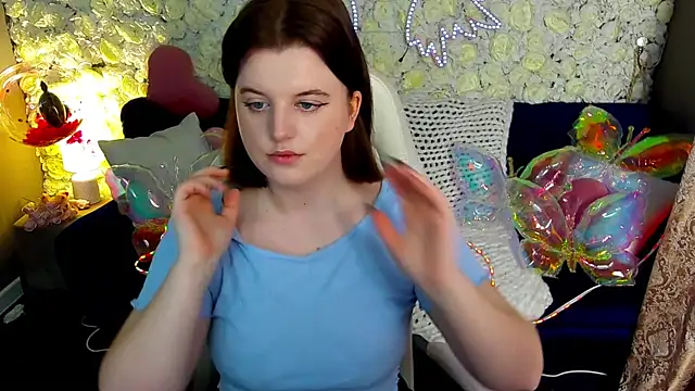 KristiFoxy online show from April 1, 5:52 am