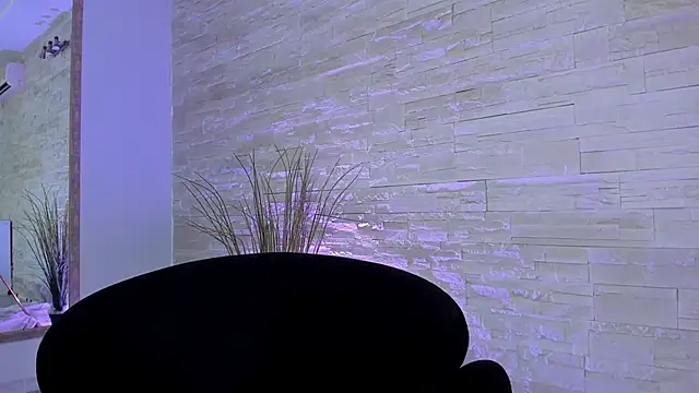 Ivorym00n online show from March 22, 8:20 am