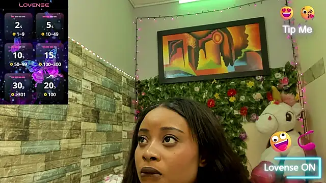 Emma-Stonne online show from March 13, 8:32 pm