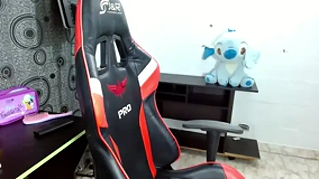 ladycharlottex online show from April 16, 12:22 am