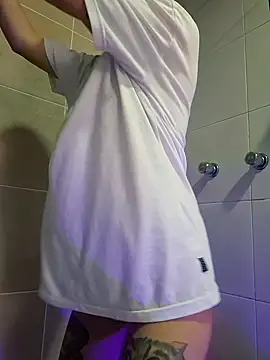 Artt Juli online show from February 13, 4:52 pm