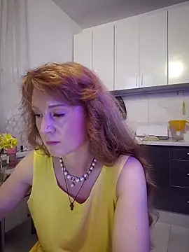 LanaBananaa  online show from March 31, 9:04 pm