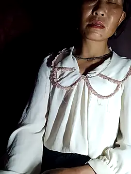 witch-xx online show from May 27, 4:59 pm