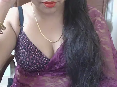 Cute Sheetal online show from June 6, 1:28 pm
