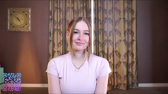 RowenaIanniello online show from February 18, 12:04 pm