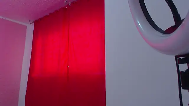 astrid blaze 27 online show from March 6, 7:42 pm