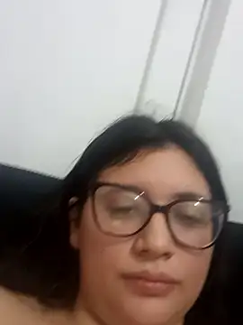 Dahlia-Rose online show from February 27, 3:28 am