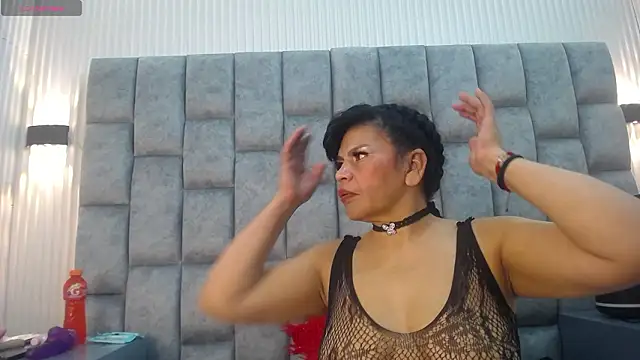 jennifer 0717 online show from March 23, 12:39 am