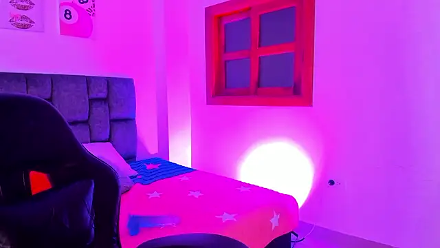 Madison Rosee online show from February 27, 11:32 am