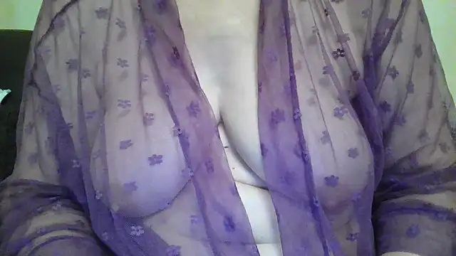 Nate2208 online show from February 18, 8:19 pm