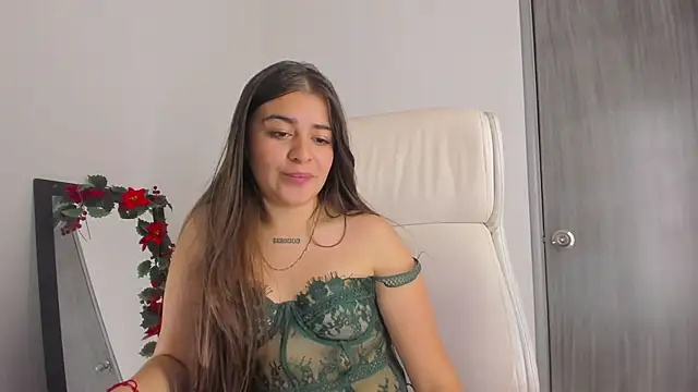 Brunnettee 1 online show from March 27, 8:26 am