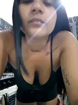 Zoe Renata online show from March 18, 8:30 am