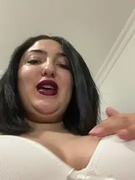 Amber Sinn online show from February 6, 6:33 pm