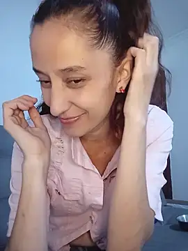 Aurabloom 1 online show from April 4, 6:18 pm