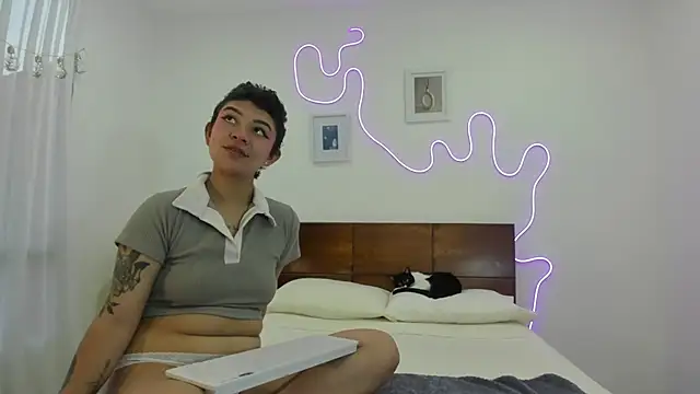 hardcoreheat ind online show from February 14, 11:07 pm