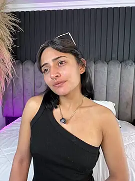 Nanda vixen  online show from March 15, 10:23 pm