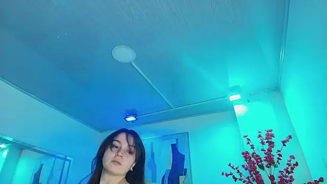 Chloe dolly online show from April 27, 12:13 pm