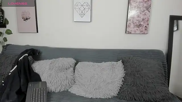 Alexaalove 1 online show from March 5, 12:45 pm