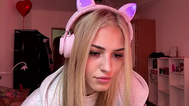 Evva mayy online show from February 19, 12:26 pm