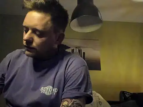 maya tom2002 online show from February 22, 2:34 am