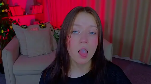 MmollyMay online show from April 1, 10:49 am