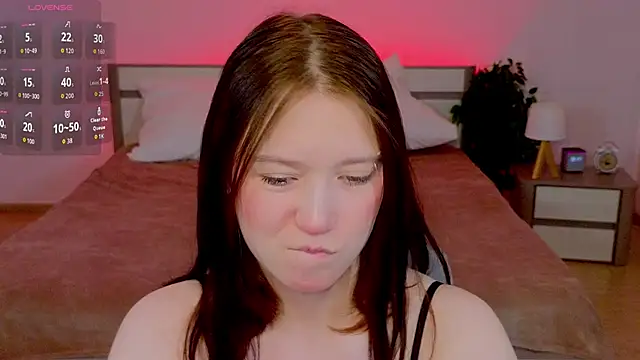 MmollyMay online show from March 21, 10:31 am