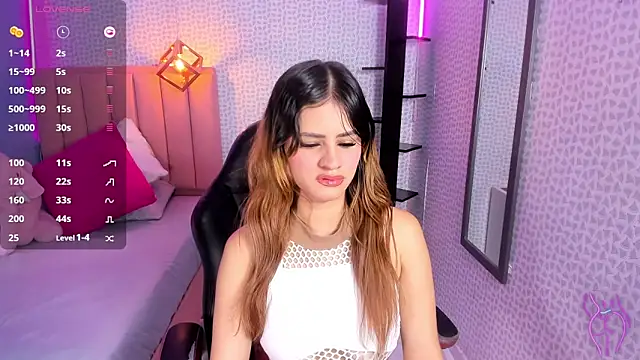 KAROLAGREY online show from February 12, 1:13 pm