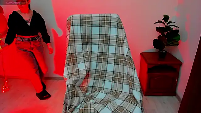 milanasky5 online show from February 20, 1:56 pm