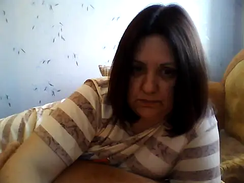 LockyCharm111 online show from June 5, 4:57 pm