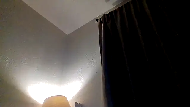 Tallhungandcloudy online show from February 21, 1:23 pm