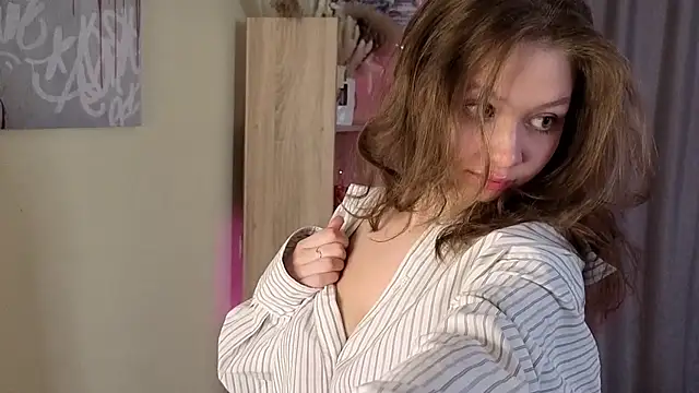HolliBillig online show from May 23, 7:34 pm