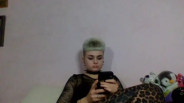 AlisaDear257 online show from April 5, 9:14 pm