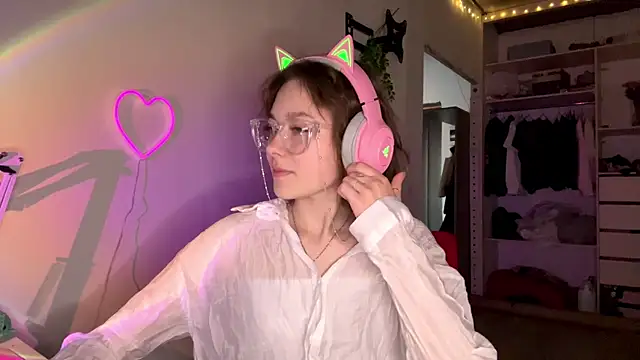 SlunkRear online show from February 19, 10:52 pm