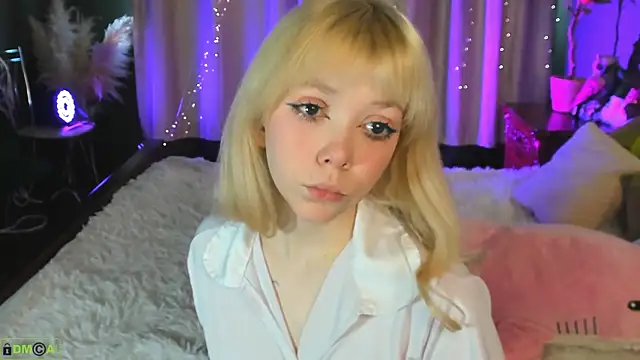 Rochelle kitty online show from March 21, 1:27 pm