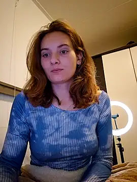 sweetsophie69 online show from March 22, 7:53 pm