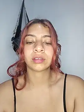 lunabloom2 online show from February 21, 11:38 pm