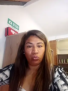 eva vidal  online show from April 6, 3:13 pm