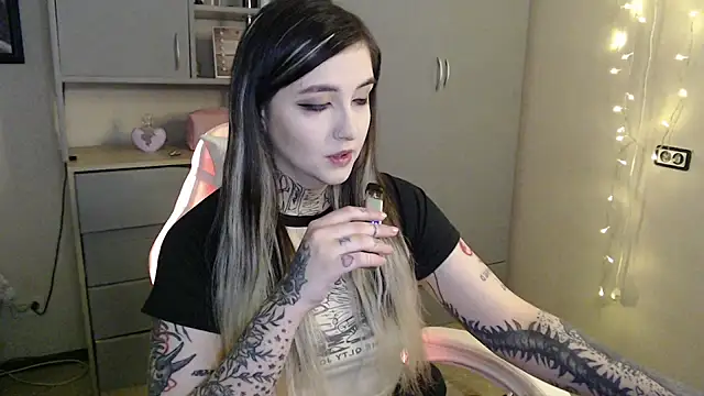 Rin Tozier online show from March 21, 1:32 am